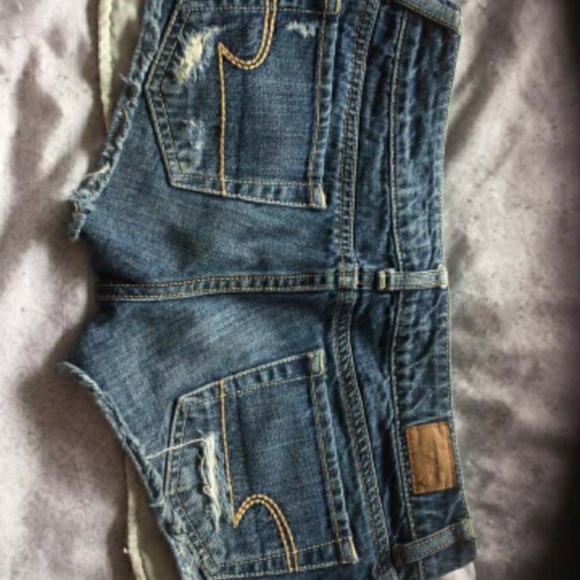 American Eagle Shorts - Picture 2 of 2